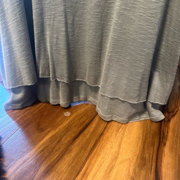 Loveappella Silver/Gray Sequin Back Tank Top - Size Small - Picture 6 of 6